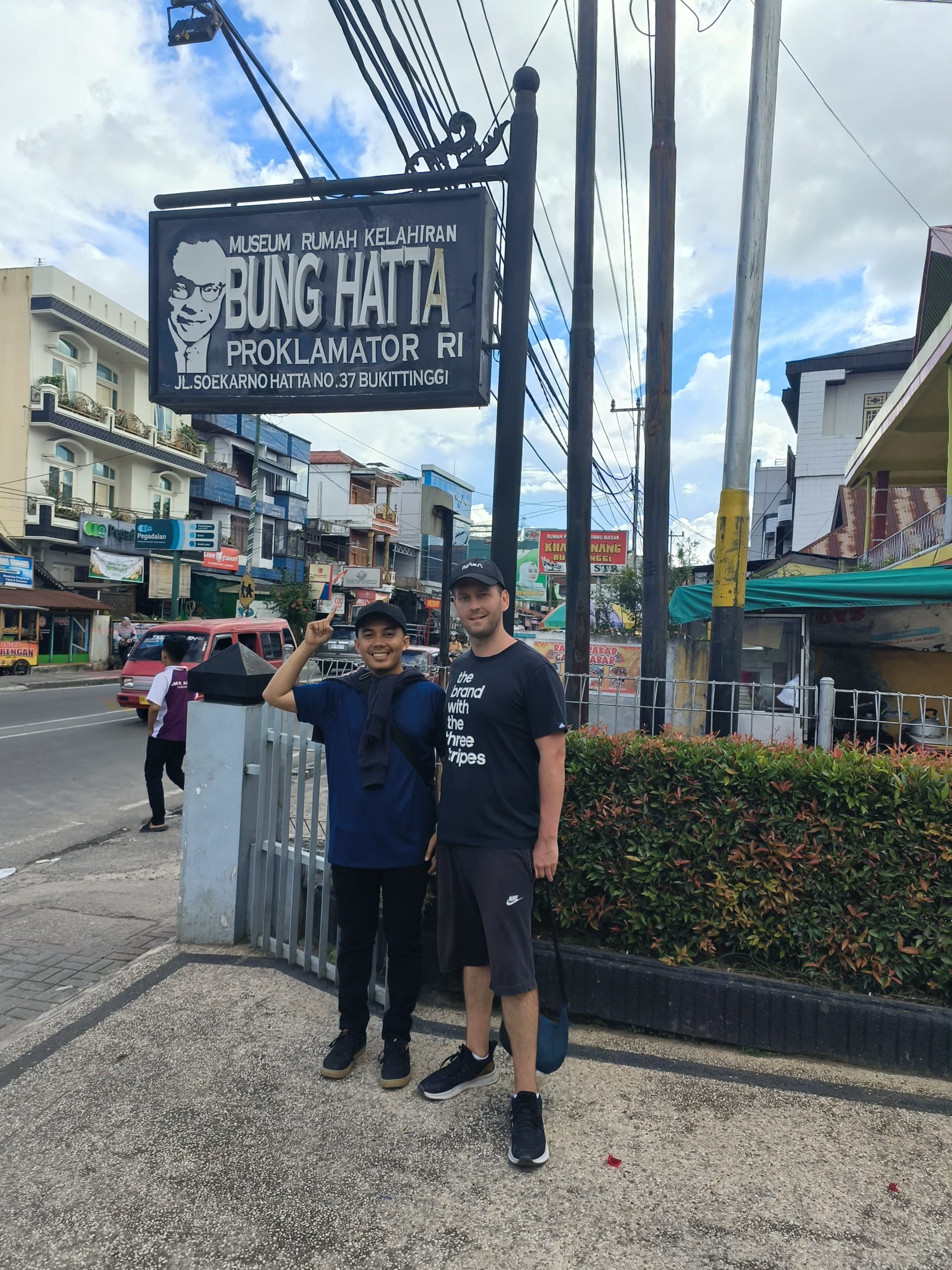 learn indonesian language in indonesia